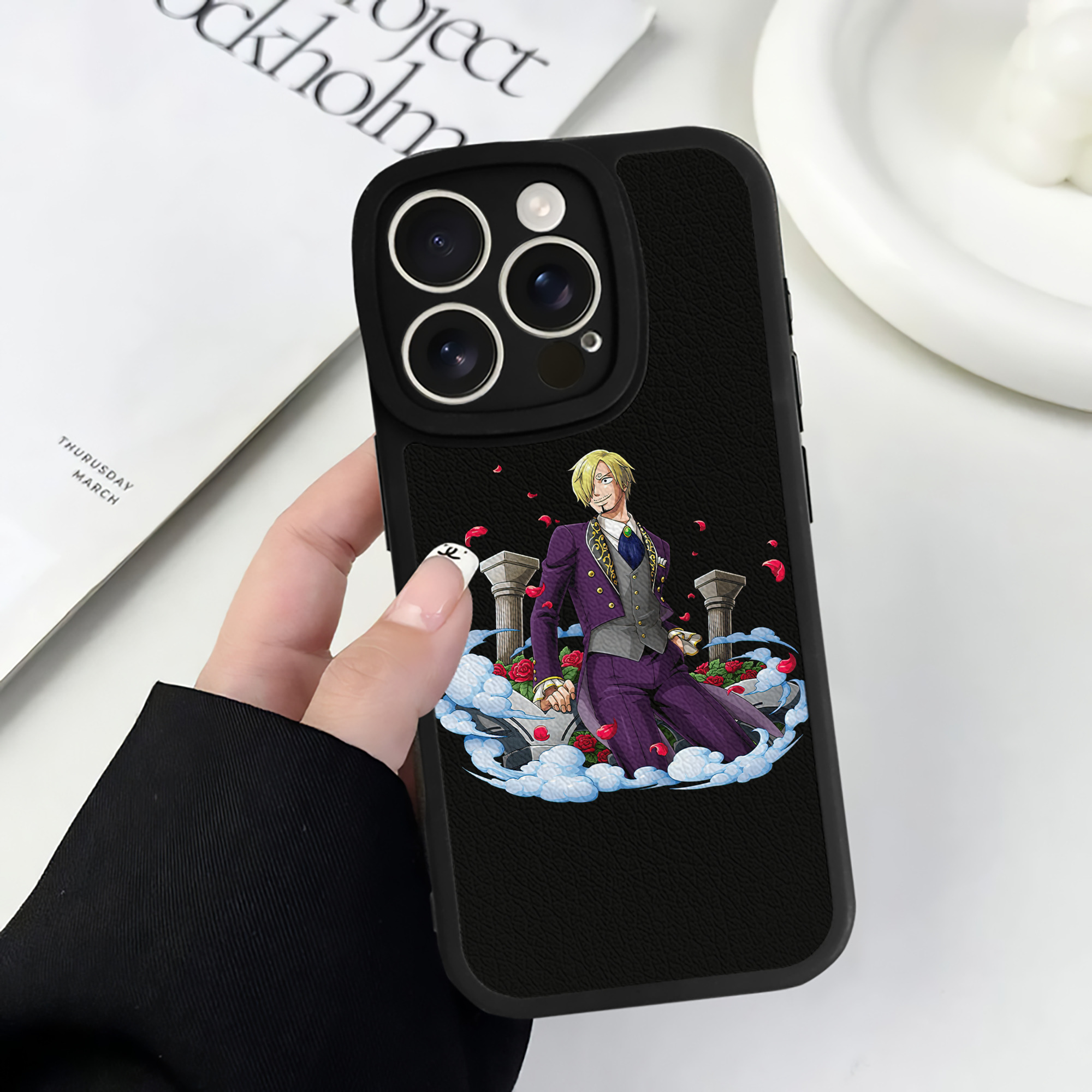 （画像用） ワンピース サンジ ONE PIECE Sanji 【iPhone 16シリーズ対応】シリコンスマホケース（レザー調） 材質：シリコン